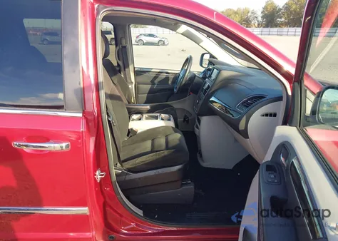 2016 Chrysler Town & Country Touring из США, поврежденный, VIN 2C4RC1BG1GR135518